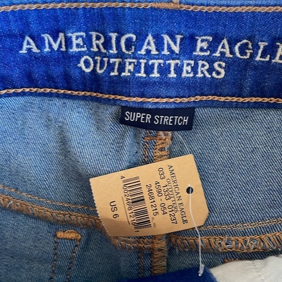 American Eagle Hi-Rise Shortie - Picture 3 of 5